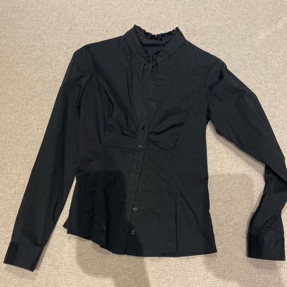Tahari button down - Picture 1 of 4